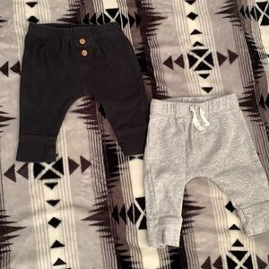 Carter’s 2 pack of pants